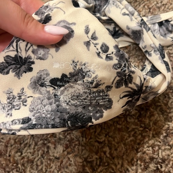 Boys + Arrows Wilma the Wreck Top in Smoked‎ Roses - Picture 7 of 7